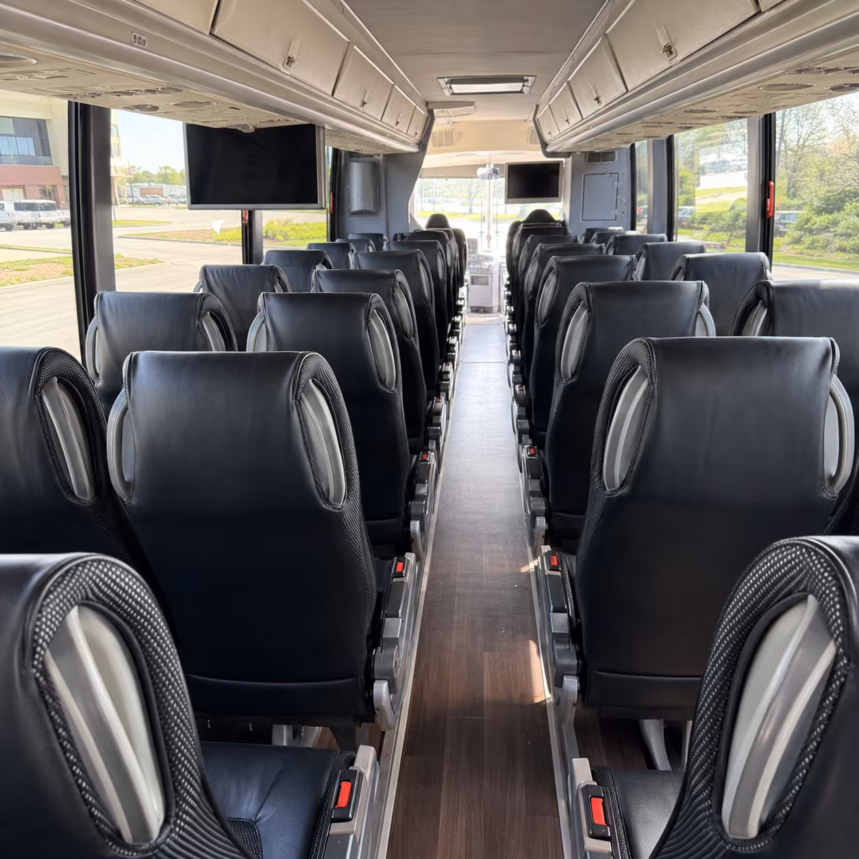 charter buses through the lincoln tunnel to nyc museums and attractions